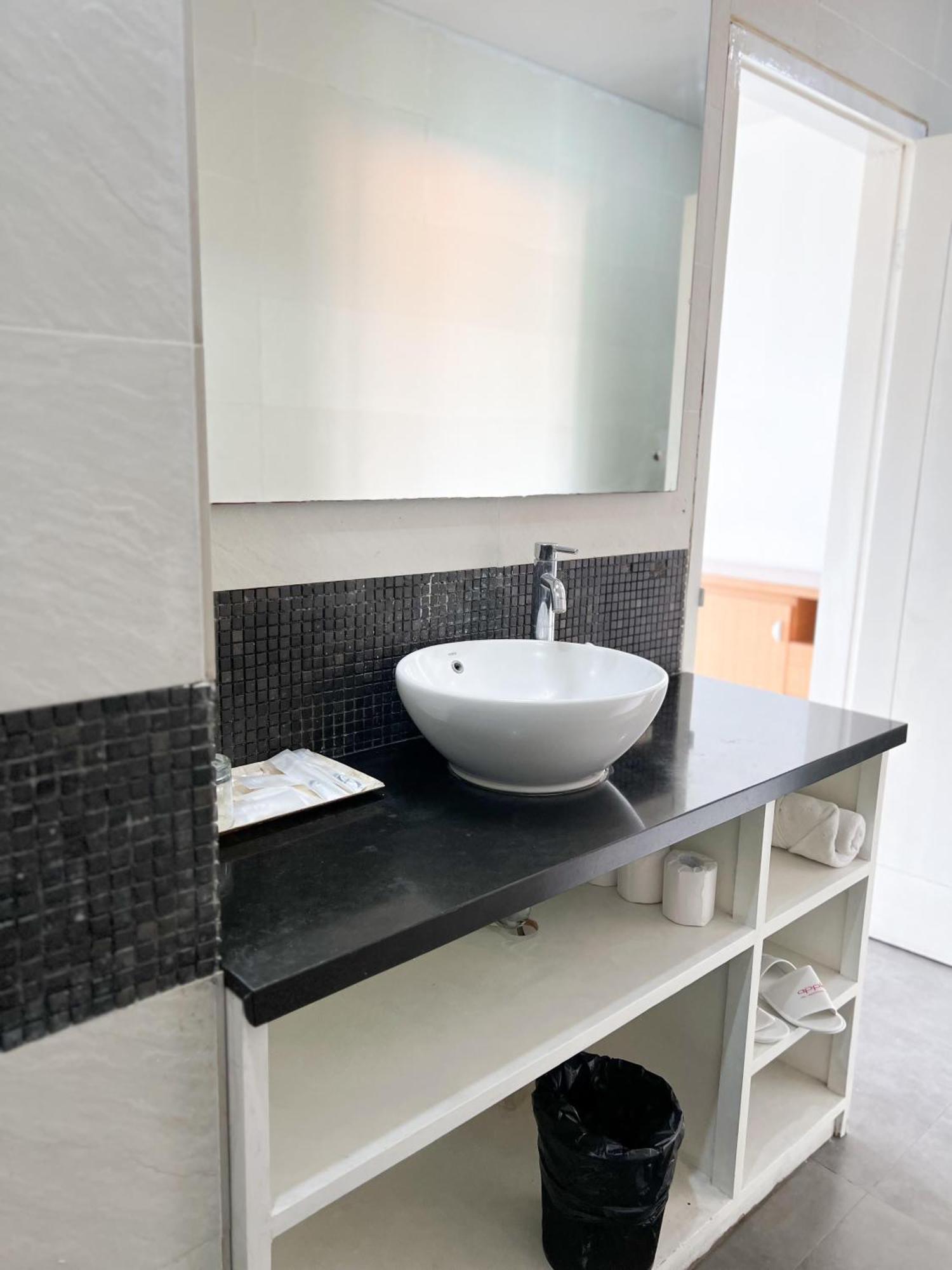Apple Suite Apartamento Kerobokan Exterior foto